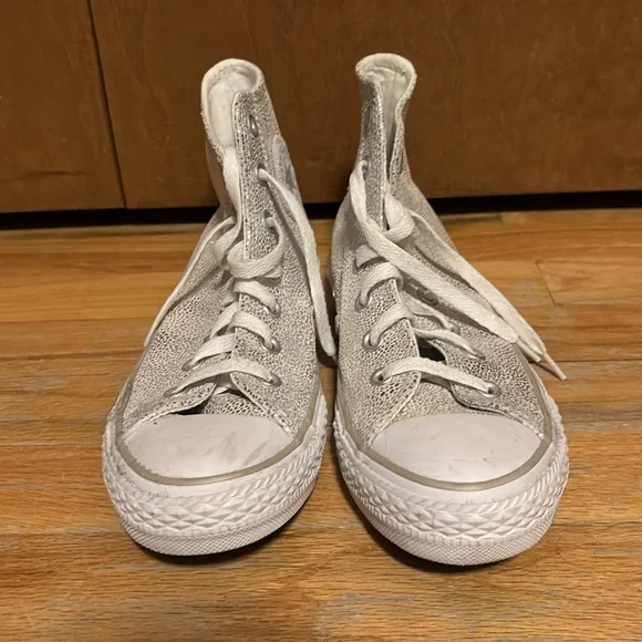 LIKE NEW! Converse Silver High-Top Sneakers - Picture 3 of 9